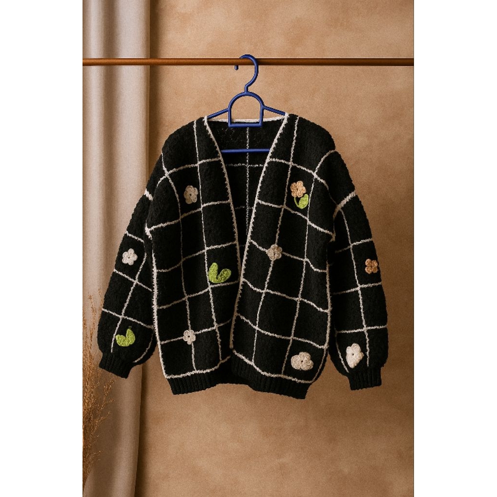 KnitAttire - Cardigan Granny Square