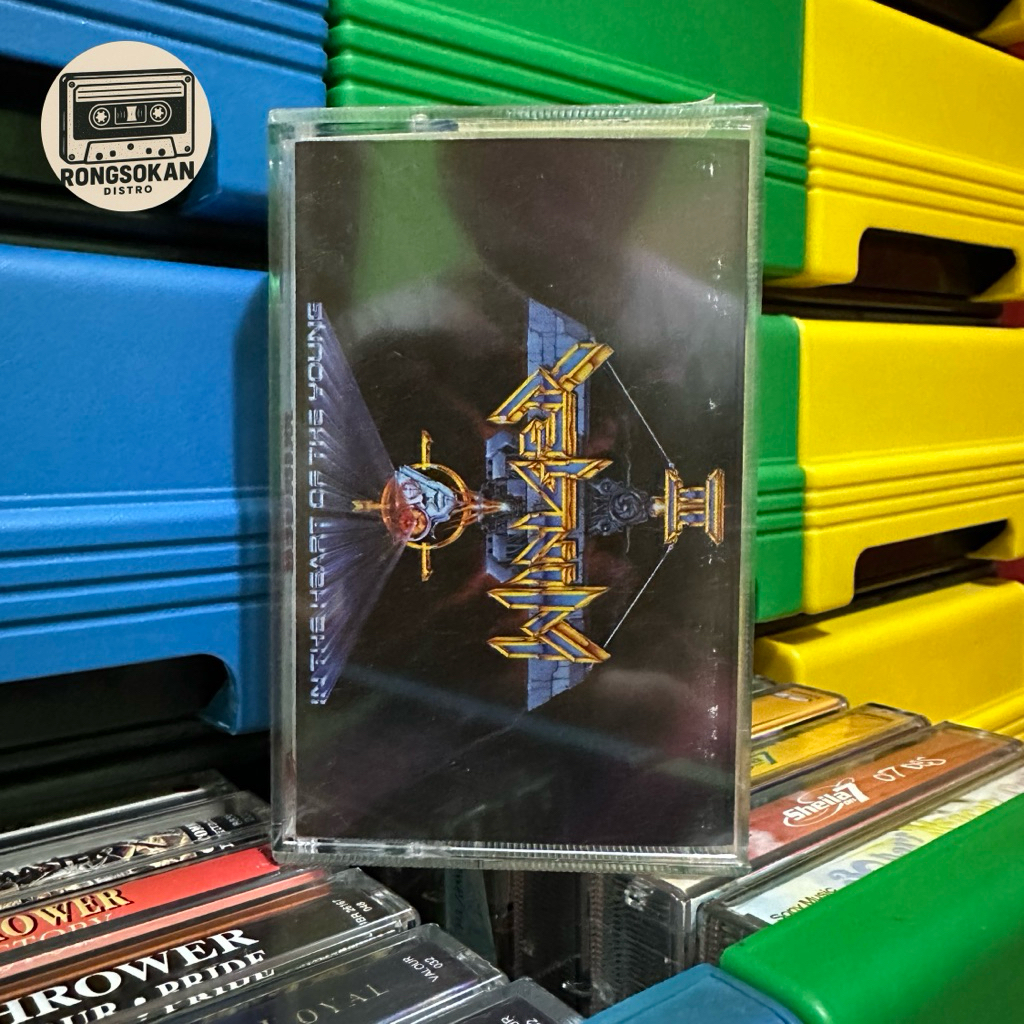 Kaset Pita Import WINGER IN THE HEART OF THE YOUNG (ATLANTIC)