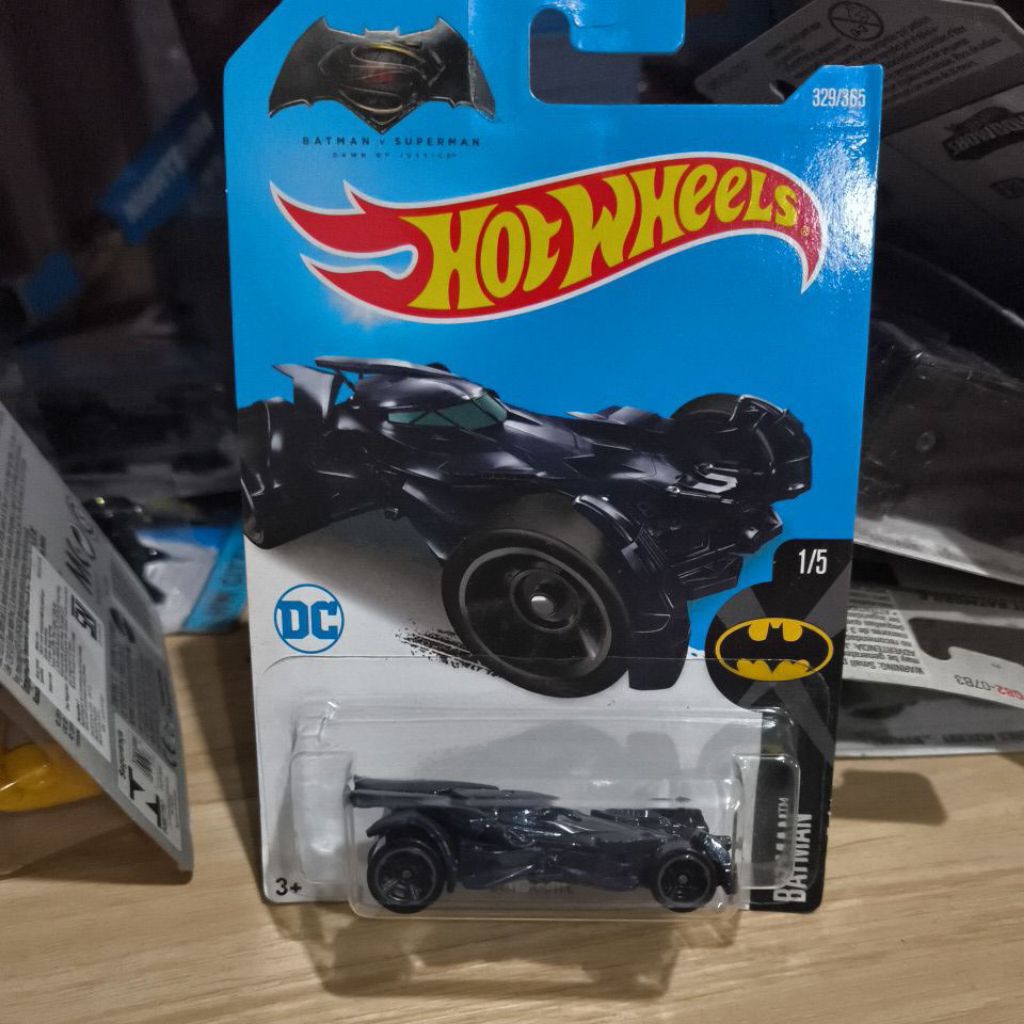 Hot Wheels Batmobile Batman VS Superman 2016