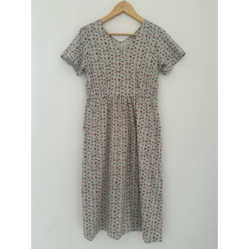 Dress kaos uniqlo paul and joe size L