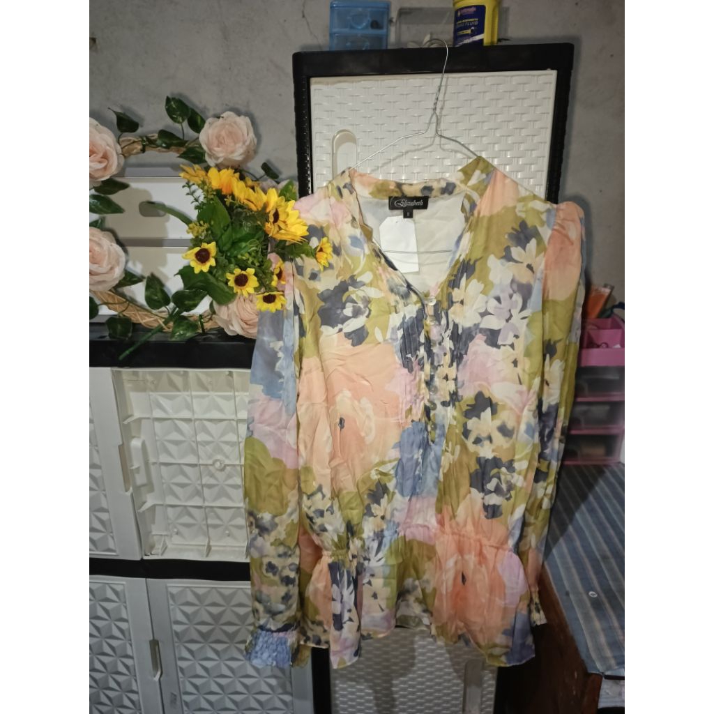 blouse atasan wanita aesthetic bunga-bunga (prelove)
