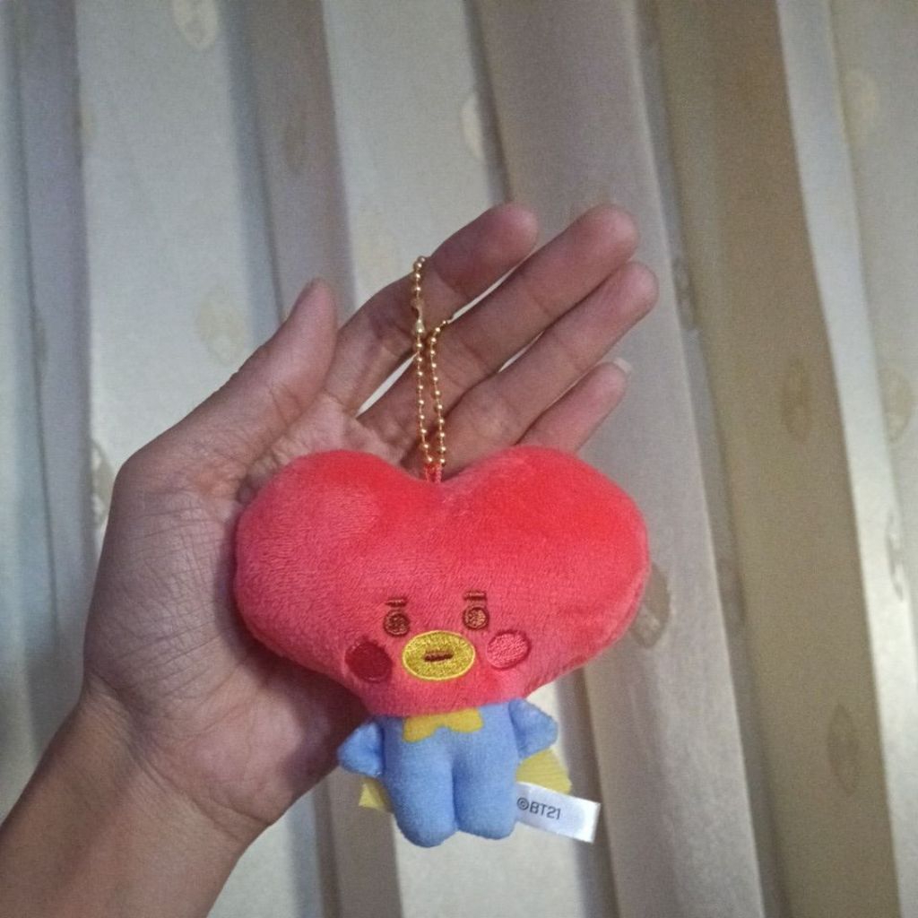 Ready - Tata Bag Charm official bt21
