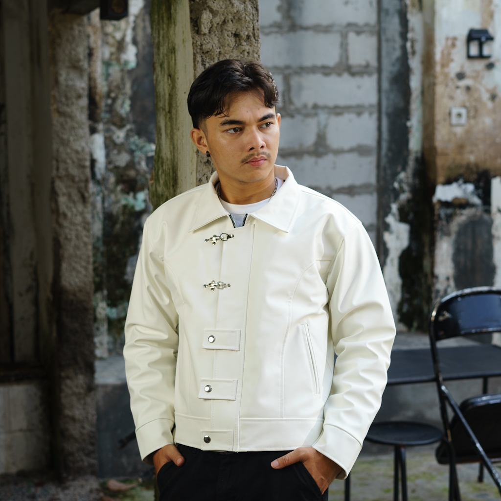 BOZRVK - Kait Clasp Leather Jacket Putih - Jaket Kulit Sintetis