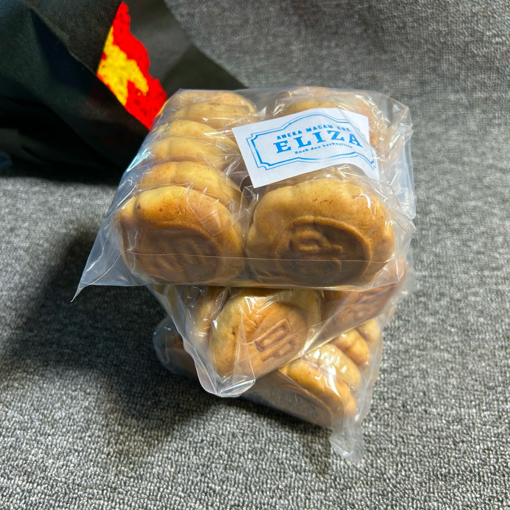 

Roti Jadul Isi Kelapa – Camilan Tradisional Manis Gurih Enak dan Empuk