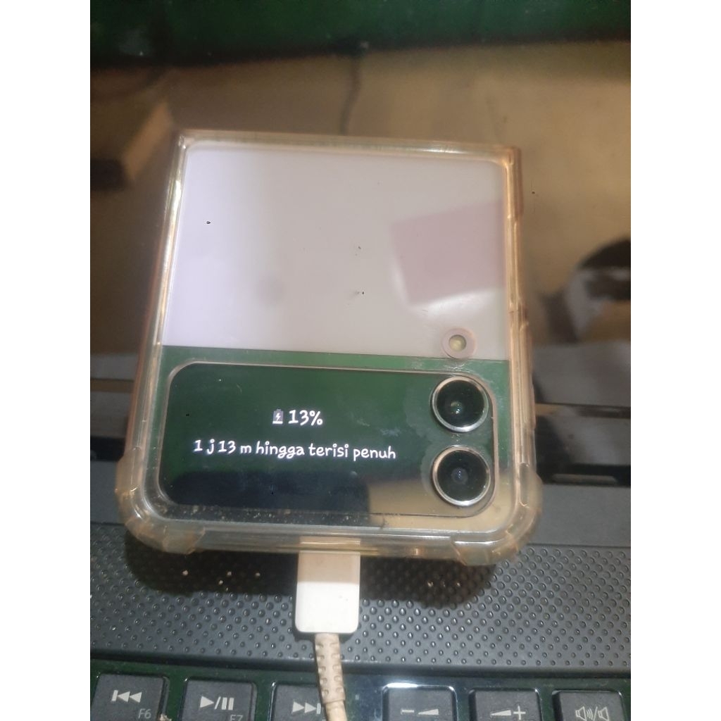 Samsung z flip 4 minus lcd