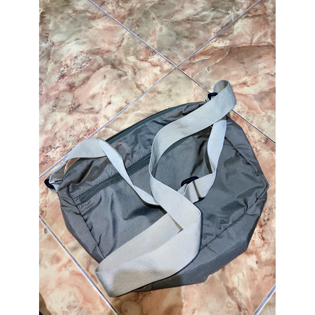 Kalibre Tas Selempang Medea preload plus tas mini