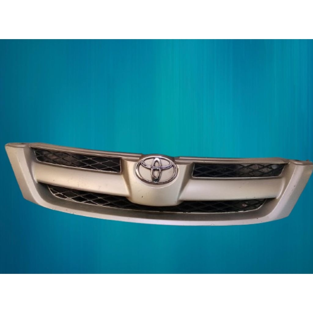 Grill grille Toyota Kijang Innova tahun 2007-2009 Original