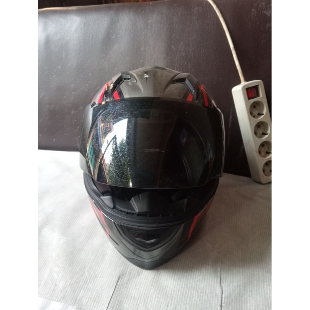 Helm Zeus 811 AL 48 (Second)