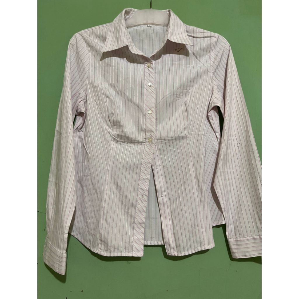 kemeja slimfit preloved wanita