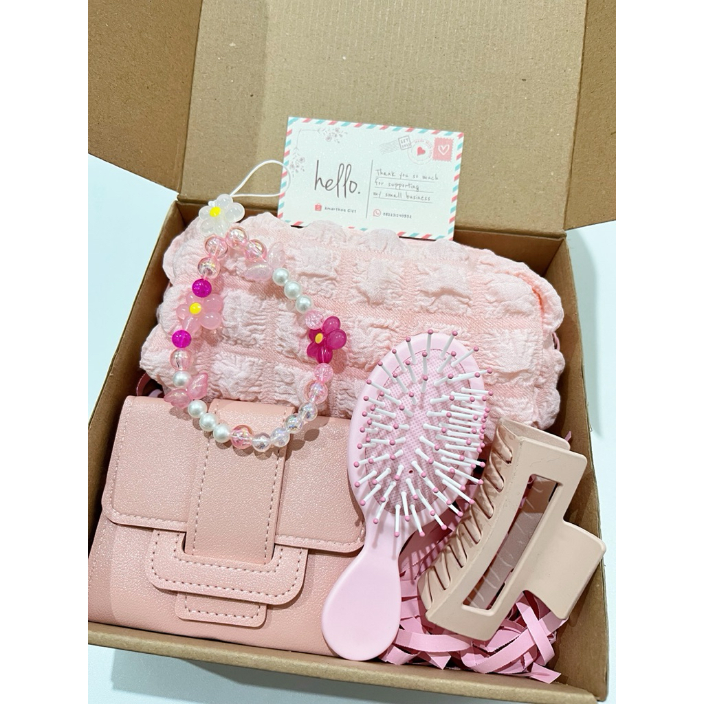 

Donesubego - Pink Gift Set Hampers 5in1 Graduation Birthday Gift Box Kado Aesthetic Cewek