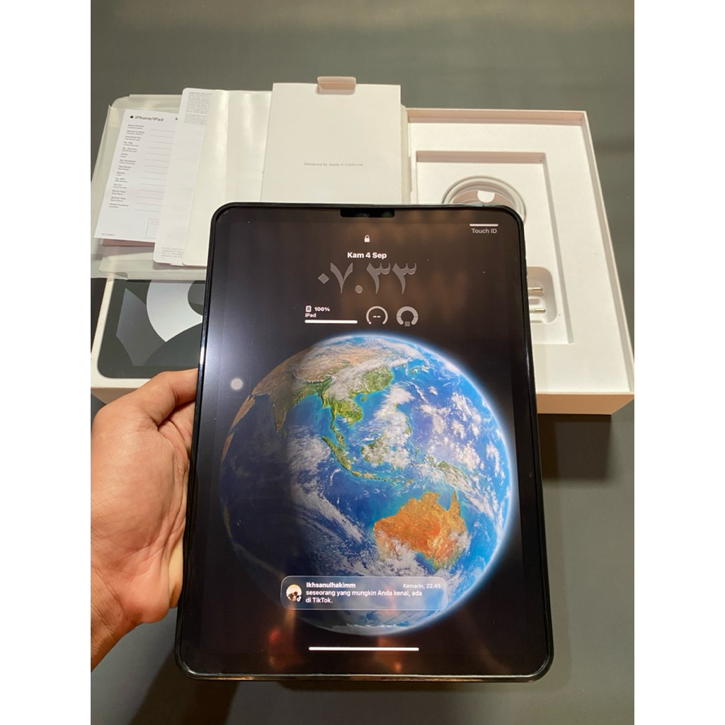 iPad Air 5 WiFi 256 Gb Second Garansi Resmi iBox