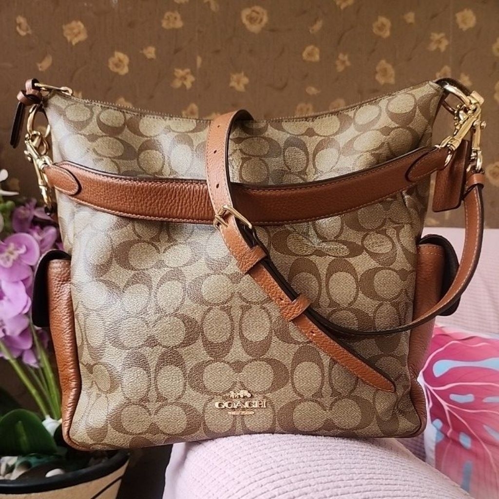 Tas Coach Pennie - Preloved VGC