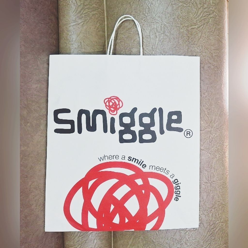 

Paper Bag SMIGGLE size Besar (original)