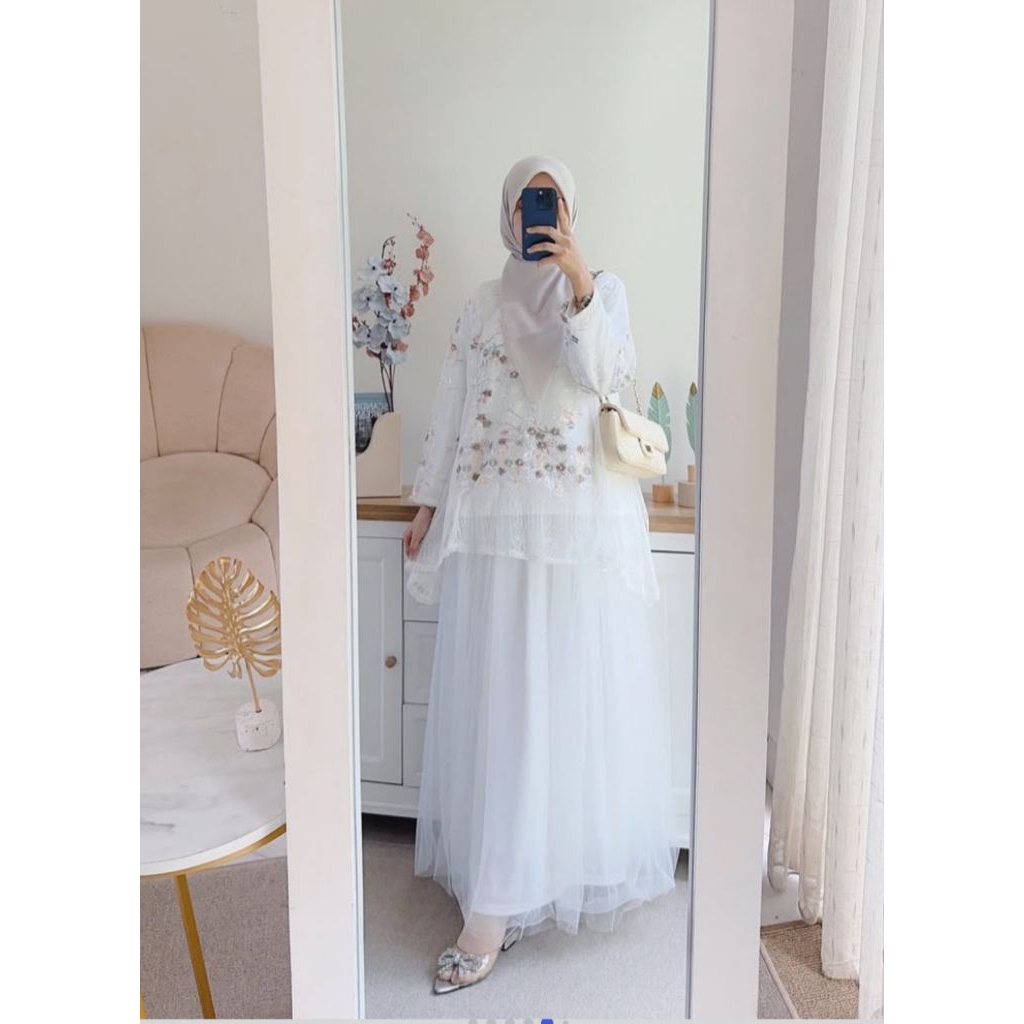 Risya Brocade Tile Long Dress Premium