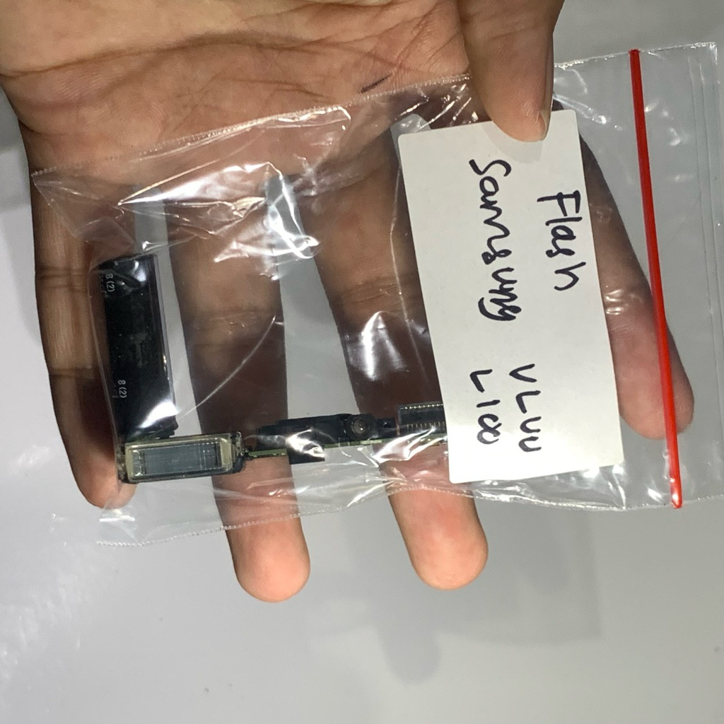 spare part flash kamera digital samsung VLUU L100