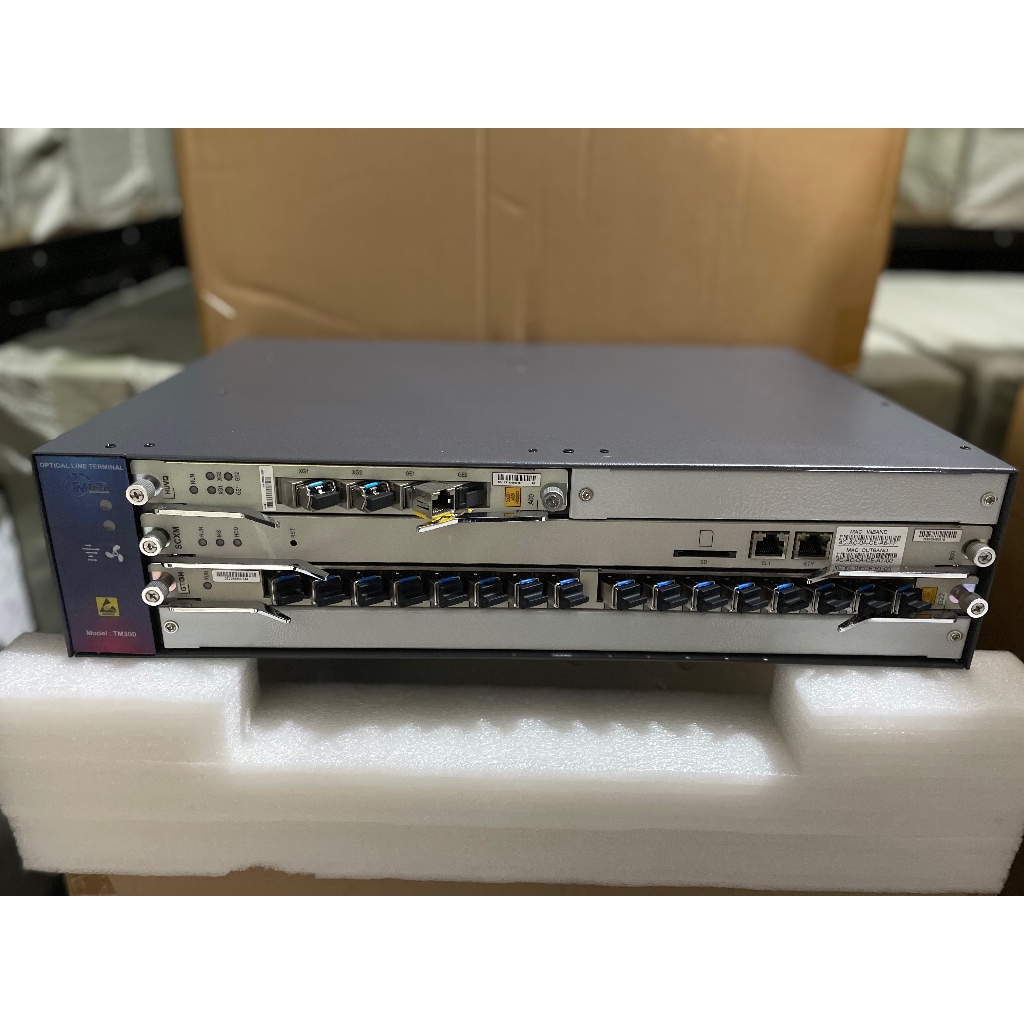 OLT C300 / TM300 Mini Uplink 10Gx4 16 Port Full Sfp c+++10db