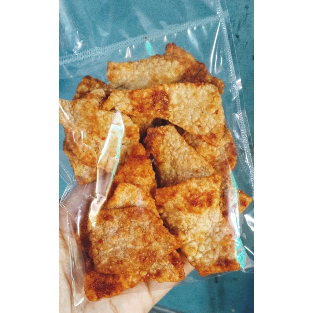 

PRODUSEN CESBUL 1000an, cemilan enak pedes asem khas lamok, cemilan ringan