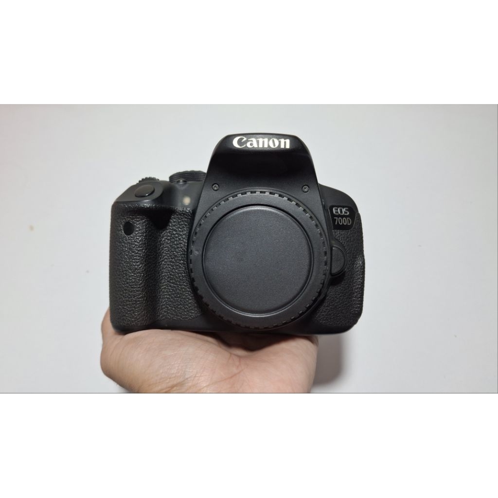 Kamera Dslr Canon Eos 700D