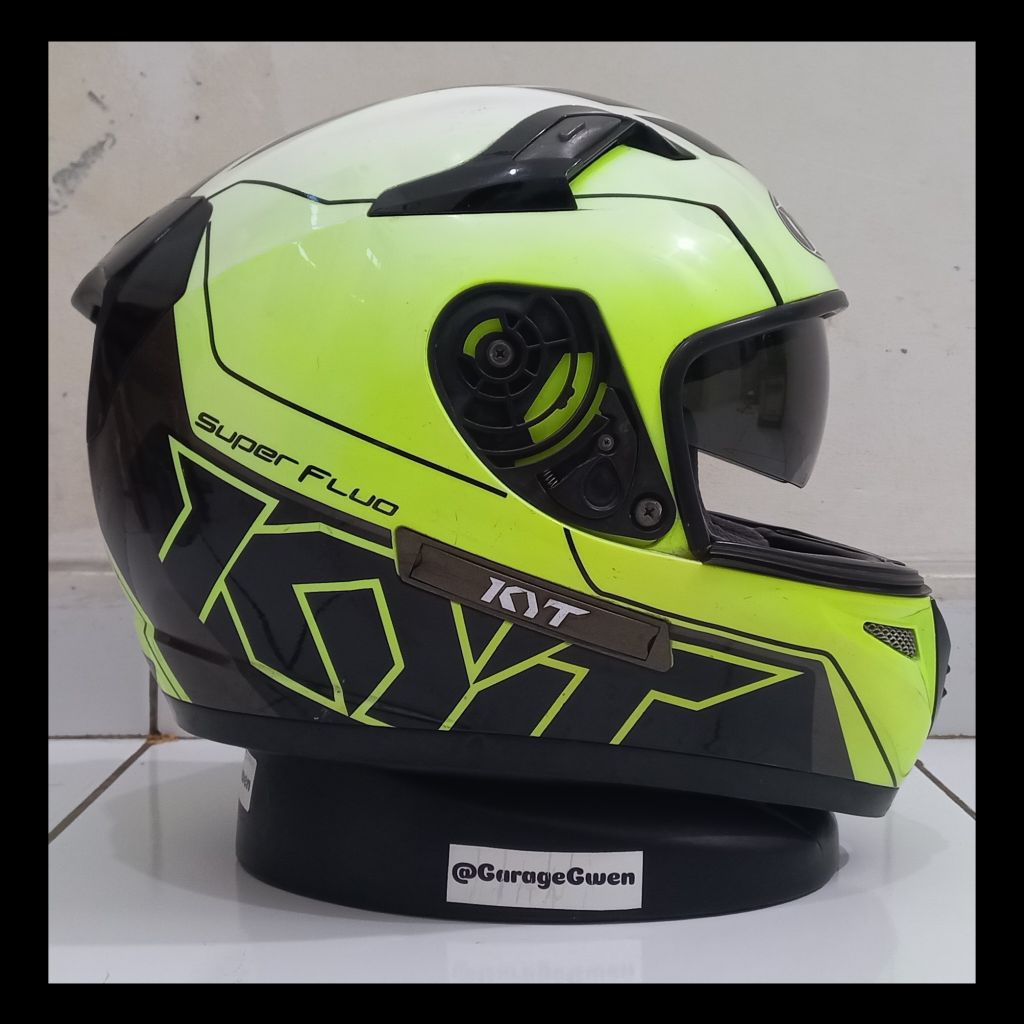 Helm KYT K2R Super Fluo Size L second