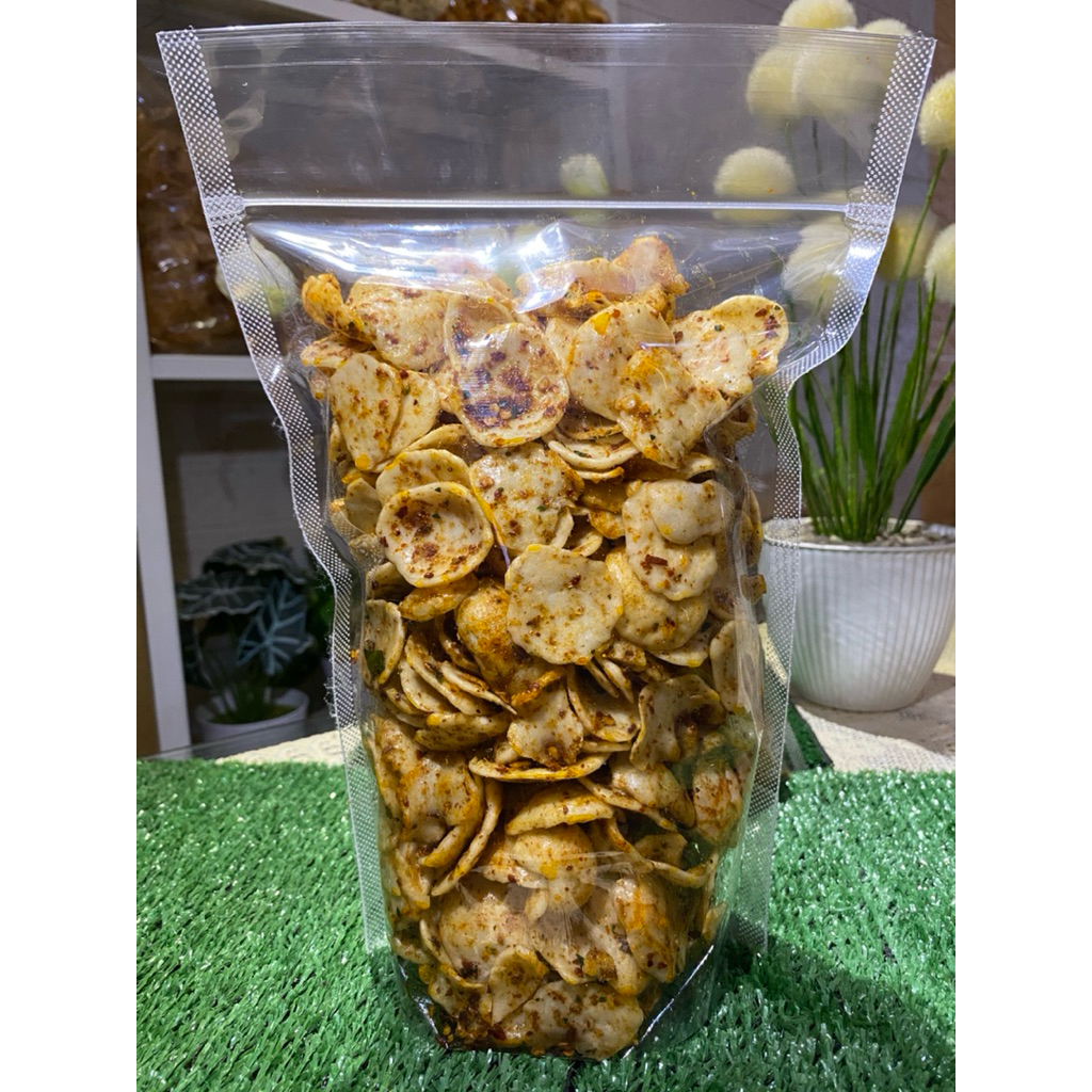 

Kerupuk Seblak Rasa Cabe Merah Pedas Renyah Gurih 400gr