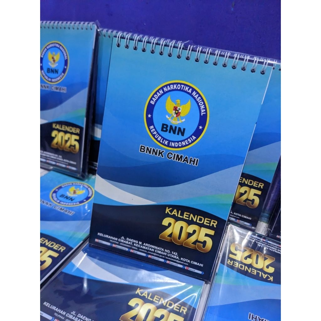 

Kalender Duduk Custom Ukuran A5