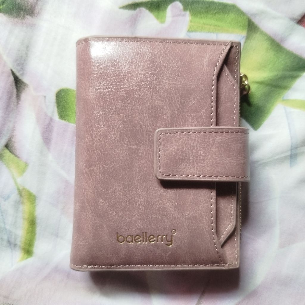(Preloved) BAELLERY N5122 Dompet Wanita Lipat Bahan Kulit PU Leather Premium BAEOS — Pink