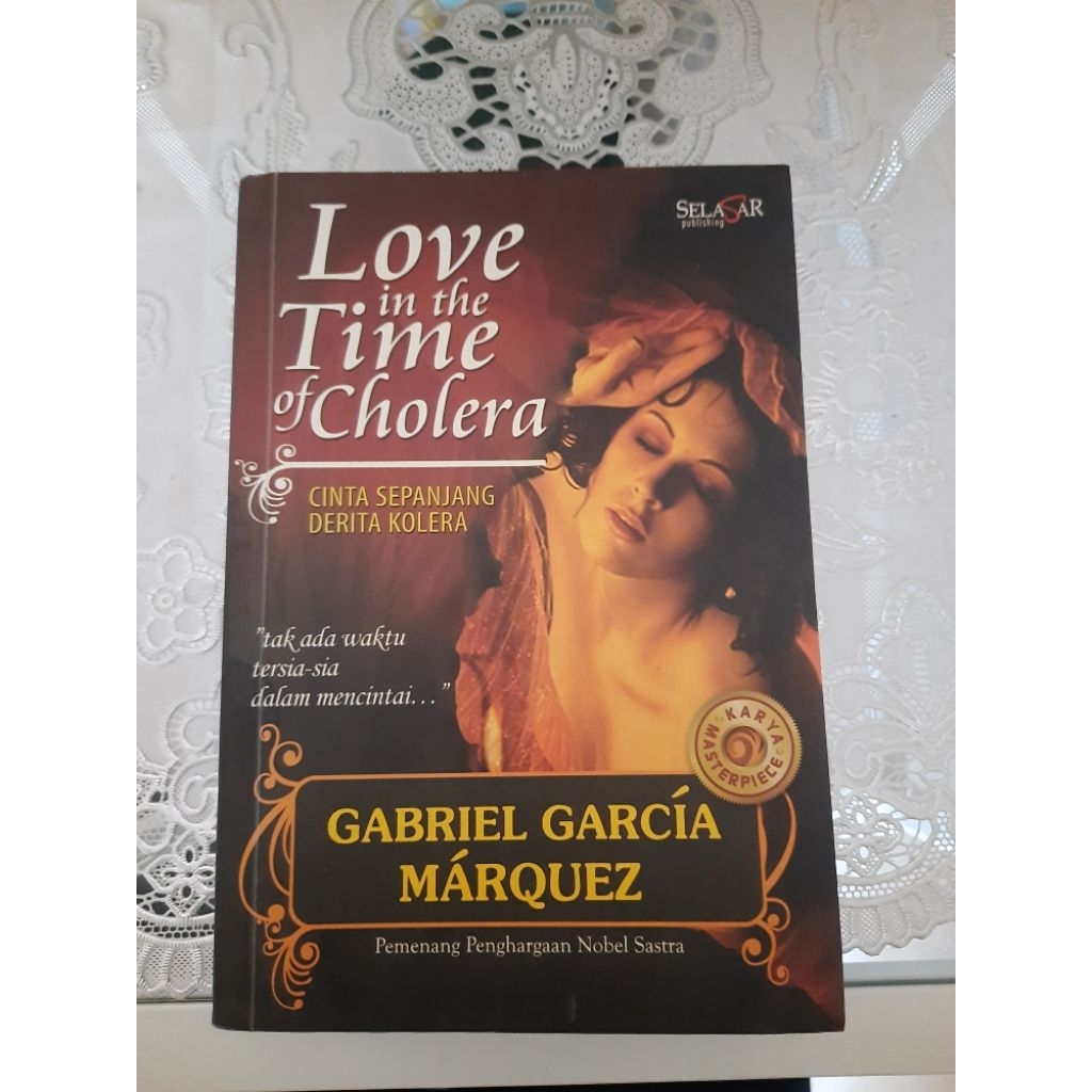 Novel Klasik Love in the Time of Cholera-Gabriel Garcia Marques