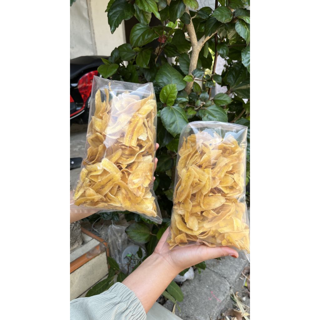 

1kg Kripik Pisang 2 varian rasa Manis dan Gurih