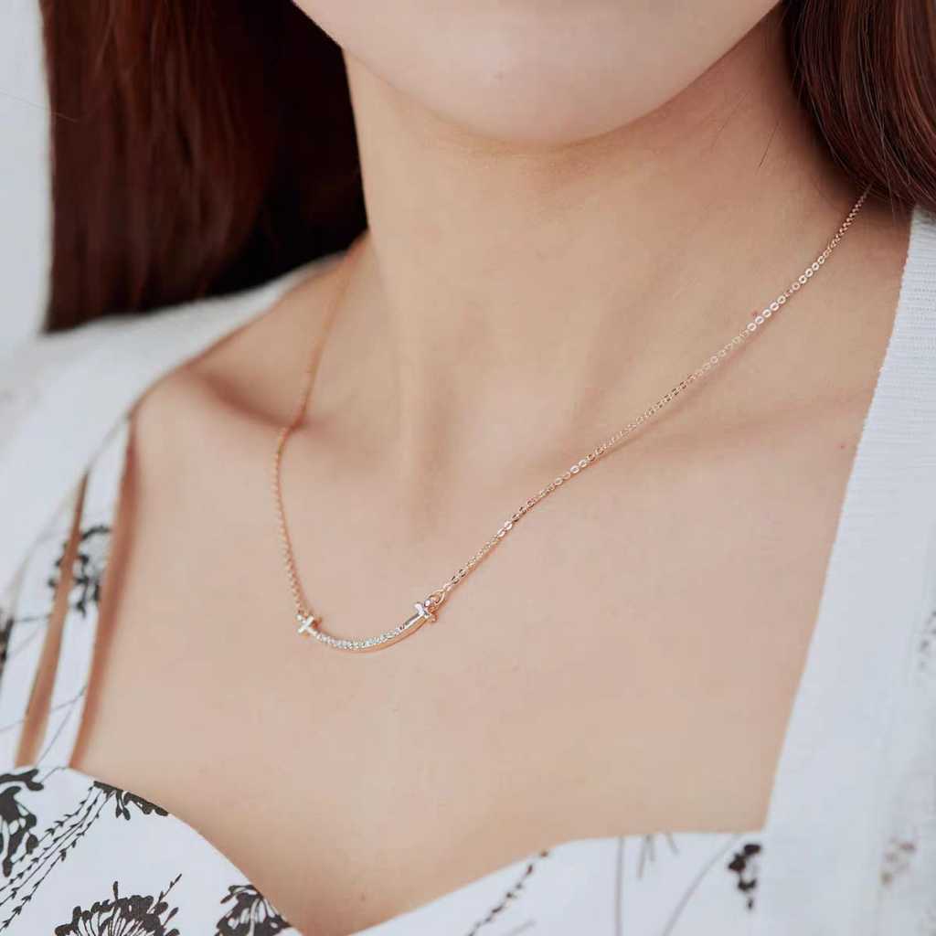 Kalung Smile Simple Polos & Full Permata Titanium Stainless Steel