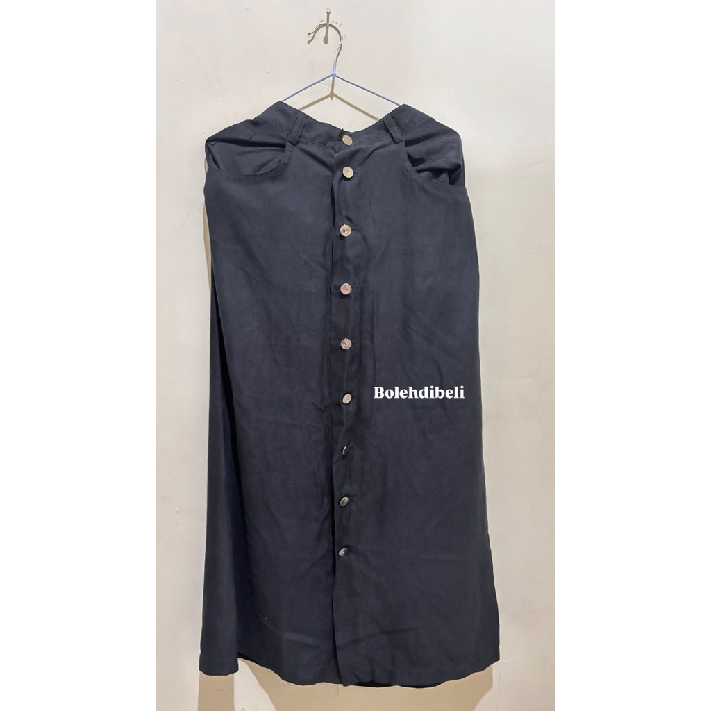 [PRELOVED] Corduroy Button Skirt THENBLANK