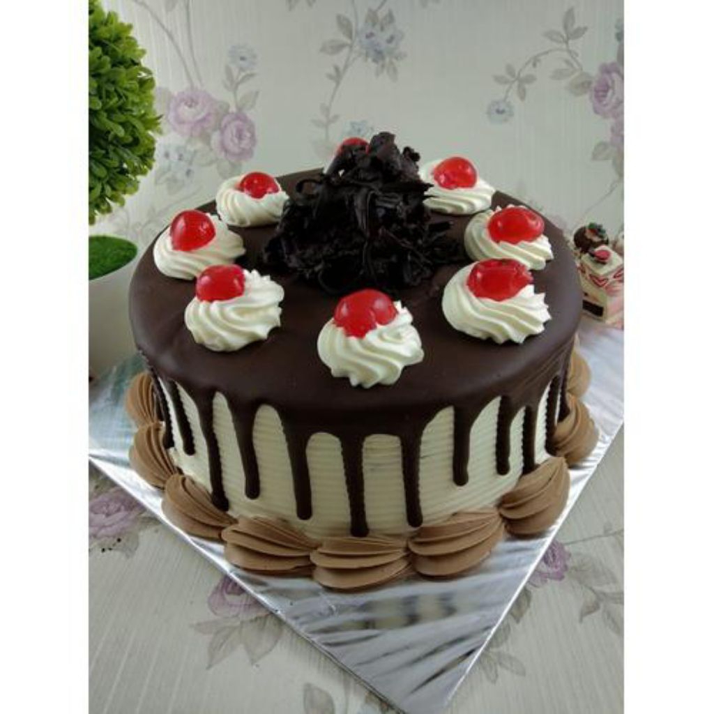 

Kue Ulang Tahun Coklat - Dekorasi Custom