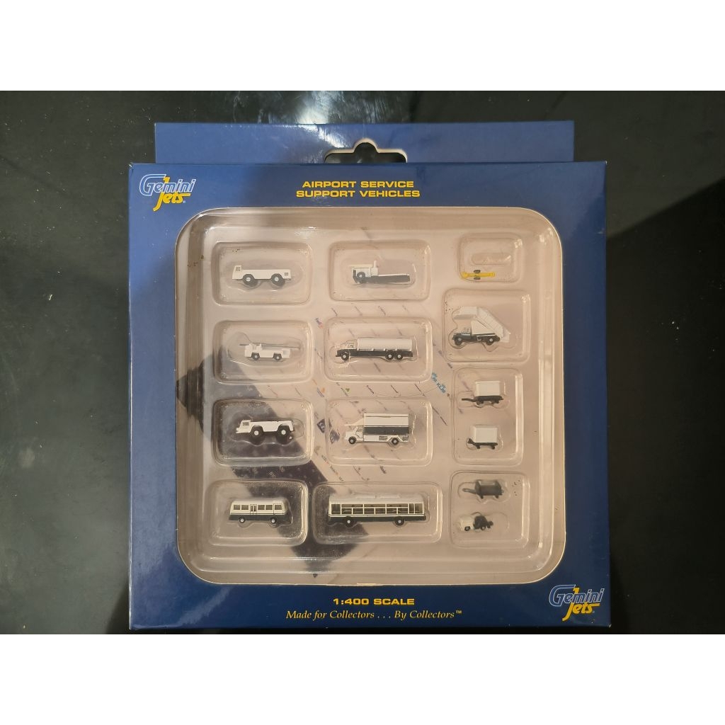 Diecast Airport Accessories Airport Service Support Vehicles 2 Gemini Jets 1:400