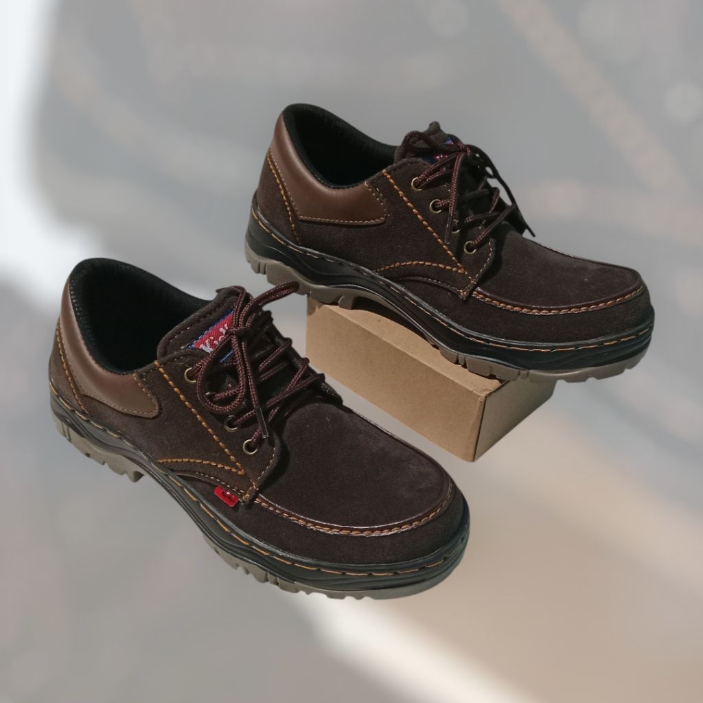 sepatu boots pria sepatu kerja pria sepatu boots bahan suede Shoes