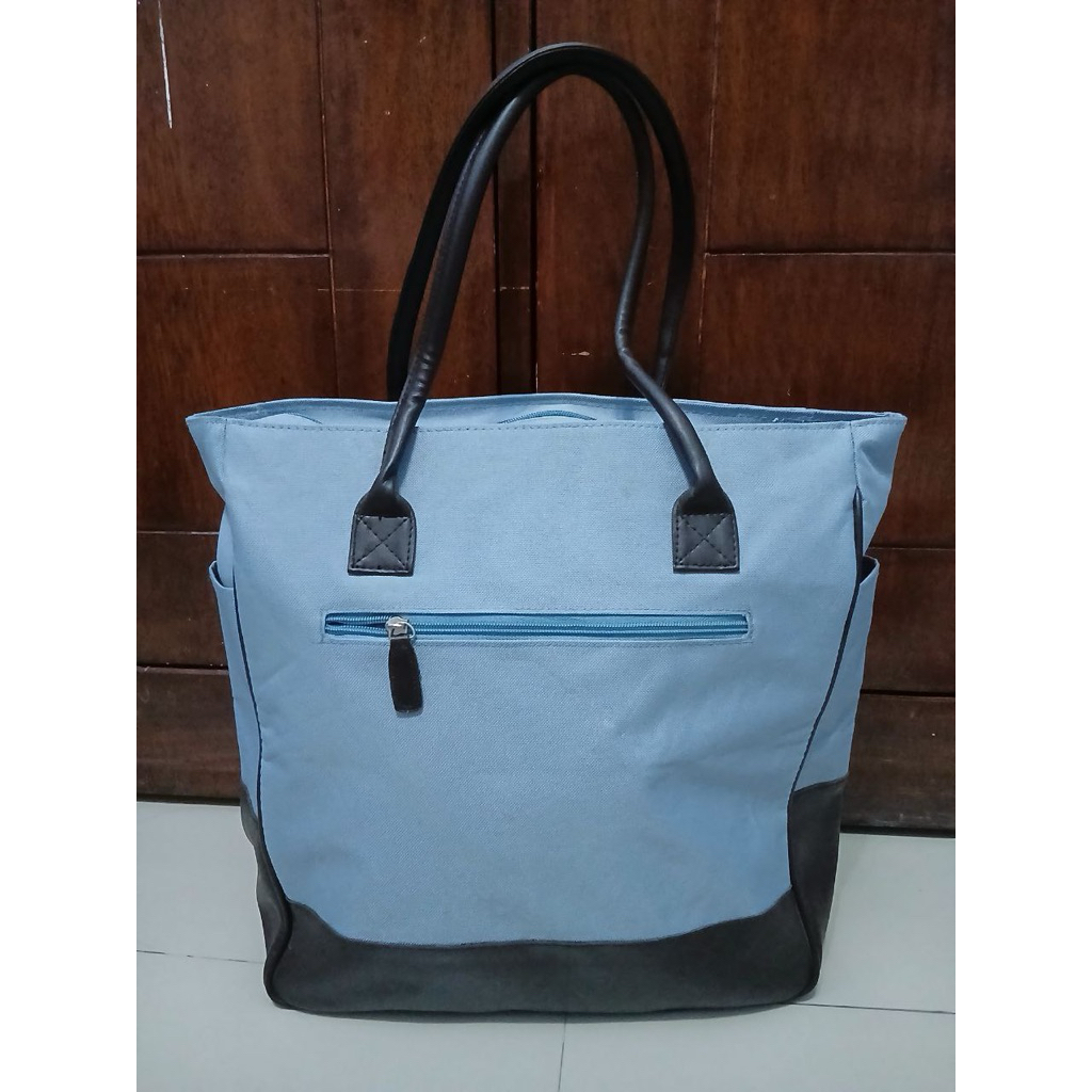 preloved (bekas pakai) tas tote bag / minggat / kerja / kuliah brand Simples's Basic material tebal
