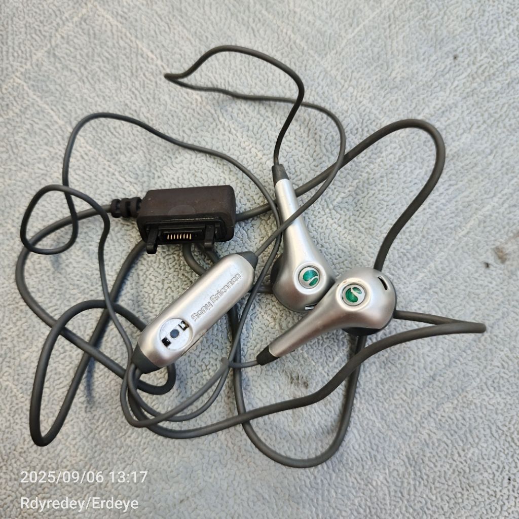 Earphone Hp Jadul Sony Ericsson (4)