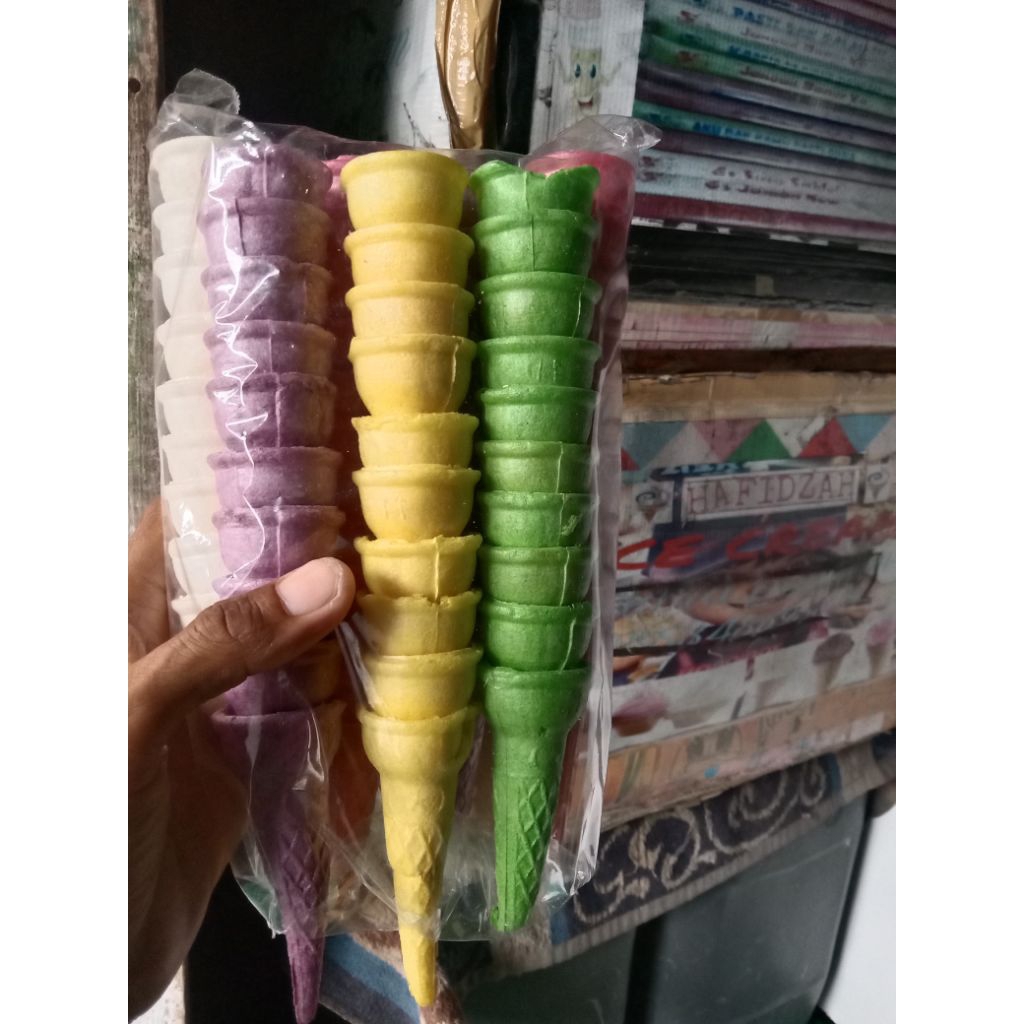 

cone eskrim 3,5cm lancip, contong,krupuk.