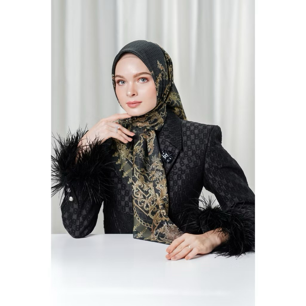 Preloved Buttonscarves Like New (Crown, Como, British, Samla, dll)