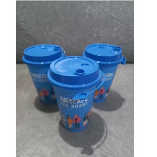 Tumblr cup minum biru aesthetic kopi dengan penutup / plastik cup coffee with lid