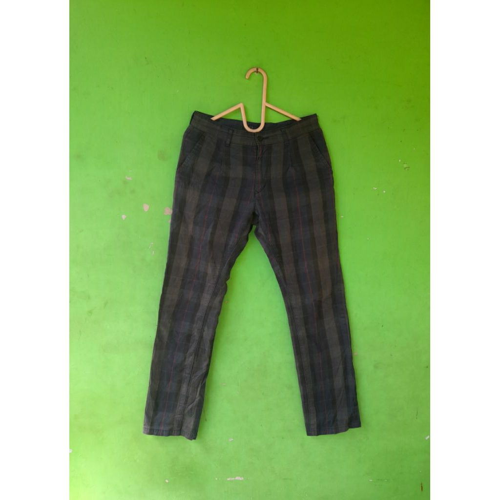 celana chinos fred perry size 30