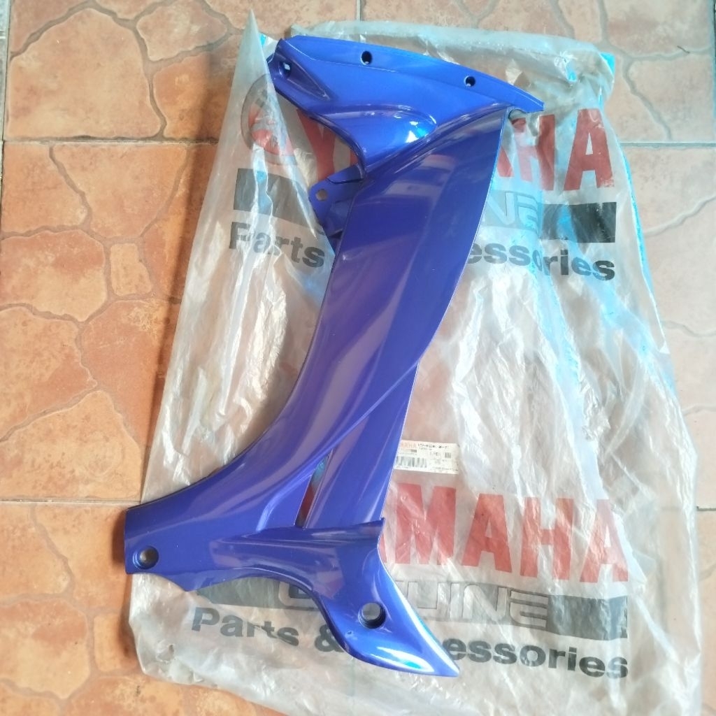 Sayap Dalam Yamaha Jupiter Z Lama Jupiter Z Burhan Biru Kanan Original YGP 5TP-F8395-00-P1