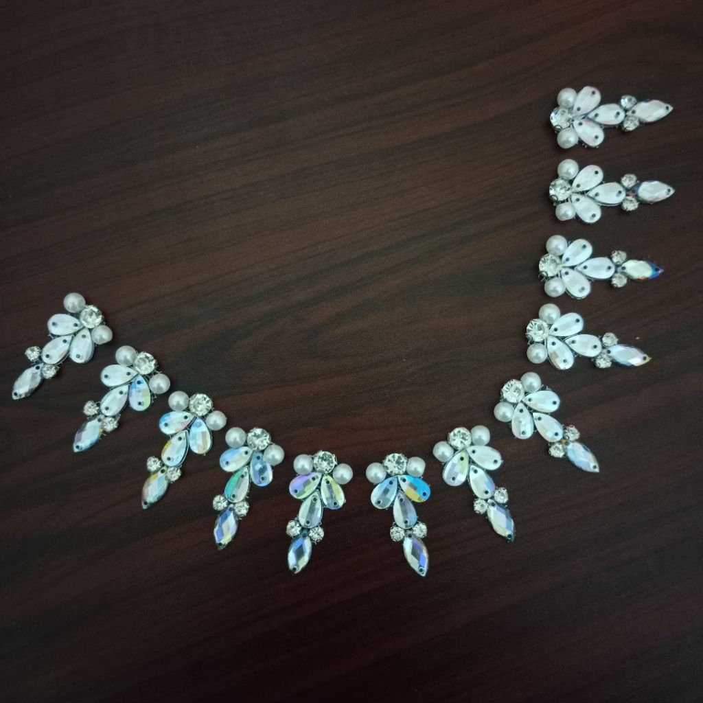 Payet Rangkai Leher Vionna  | Payet Kristal Jahit