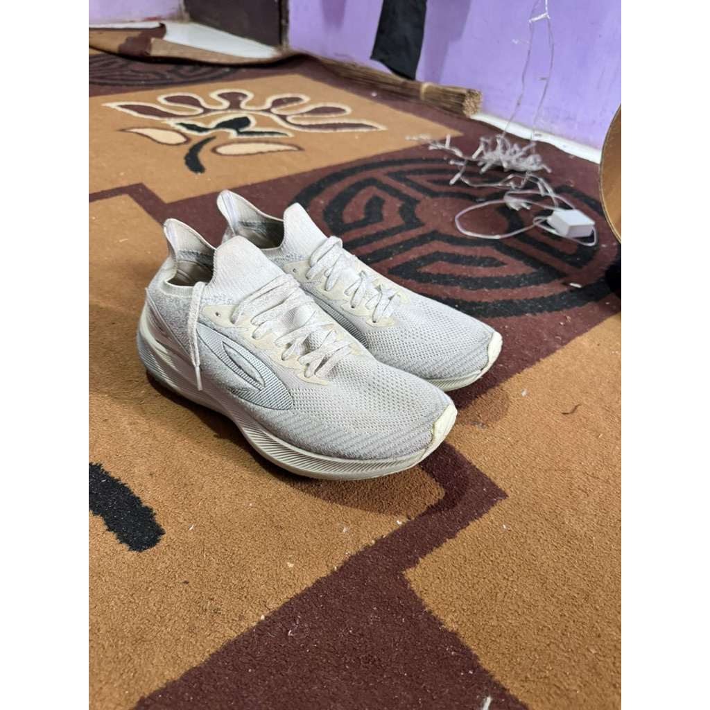 SEPATU 910 HAZE INFIKNIT SECOND