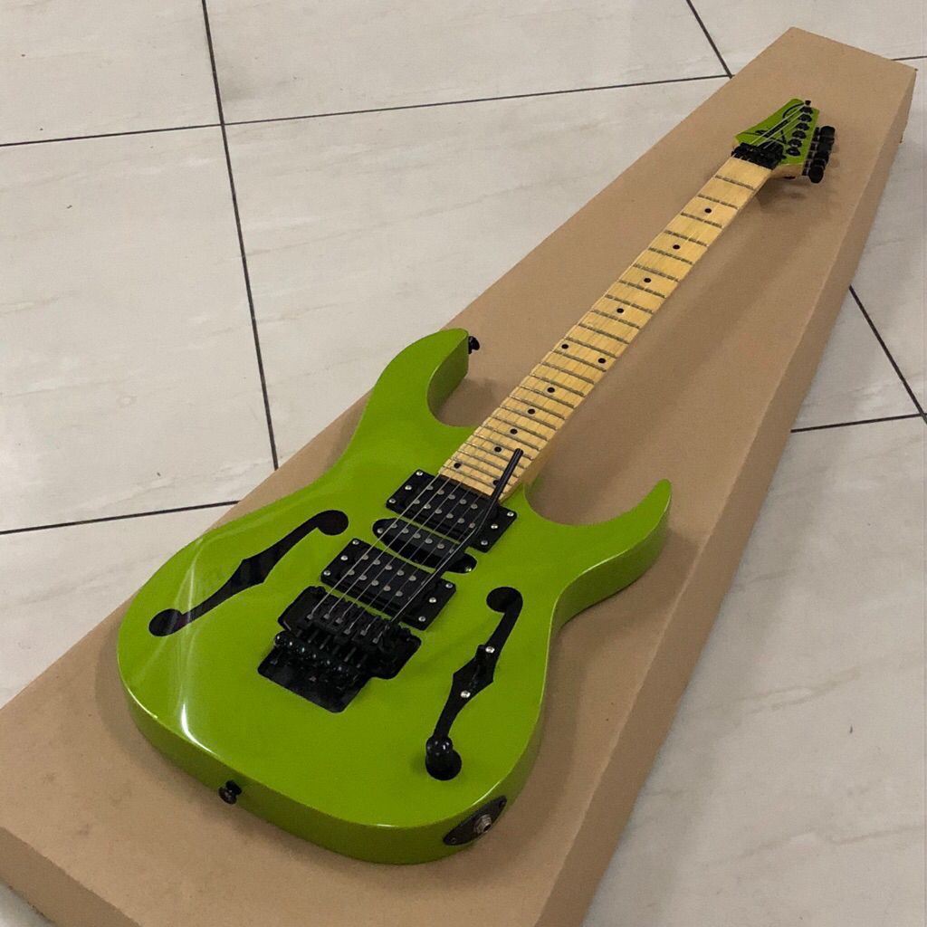 GITAR ELEKTRIK/LISTRIK IBANEZ RG SERIES  BLACK GLOSSY UPDOWN COSTUME BANDUNG BEST QUALTY