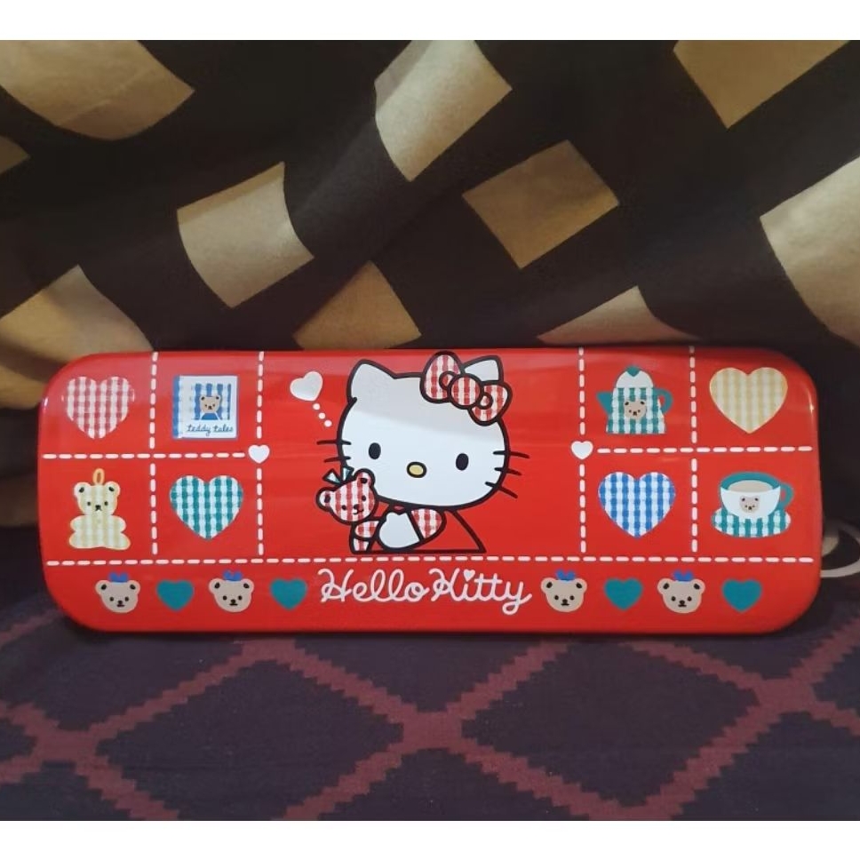 

Tempat Pensil Sanrio Hello Kitty Vintage 90s Preloved