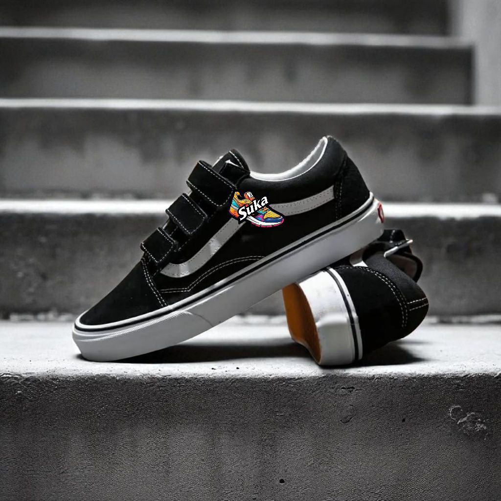 Sepatu Sneaker Hitam Putih Pria Cowo Wanita Cewe Old Skol Velcro Perekat Perepet Tanpa Tali Sekolah 