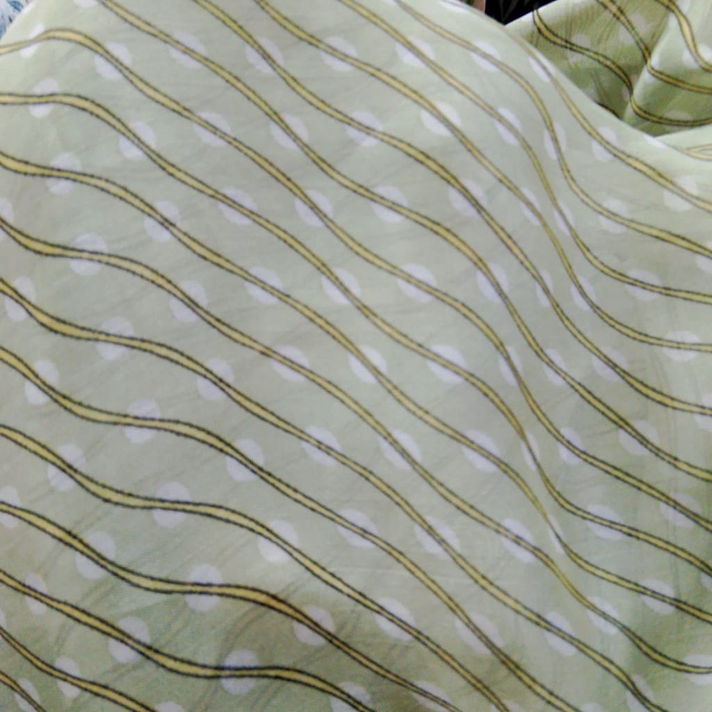 Kain Sifon Sutra Motif Garis Polkadot Elegan – Bahan Jahit Busana Hijab Dress (Harga Kain Per½ Meter