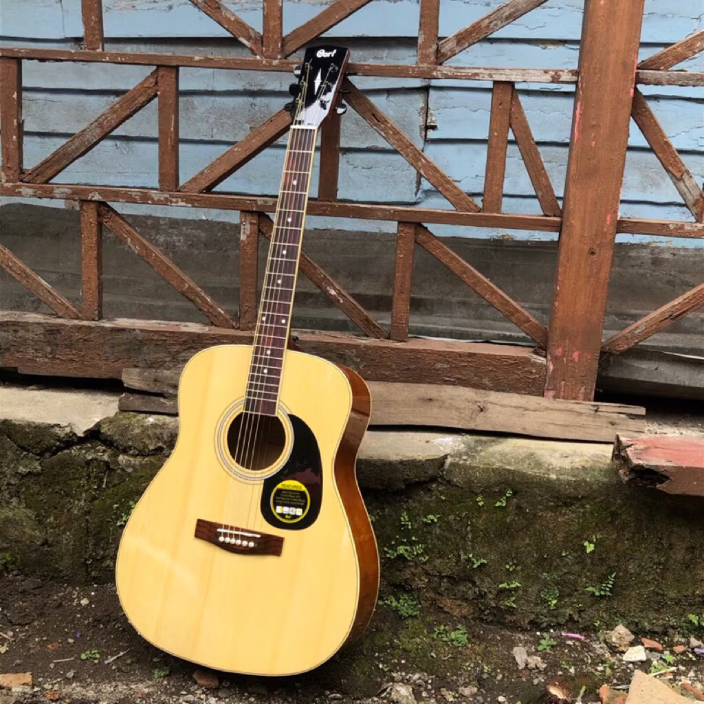 Gitar akustik costume cort jumbo natural