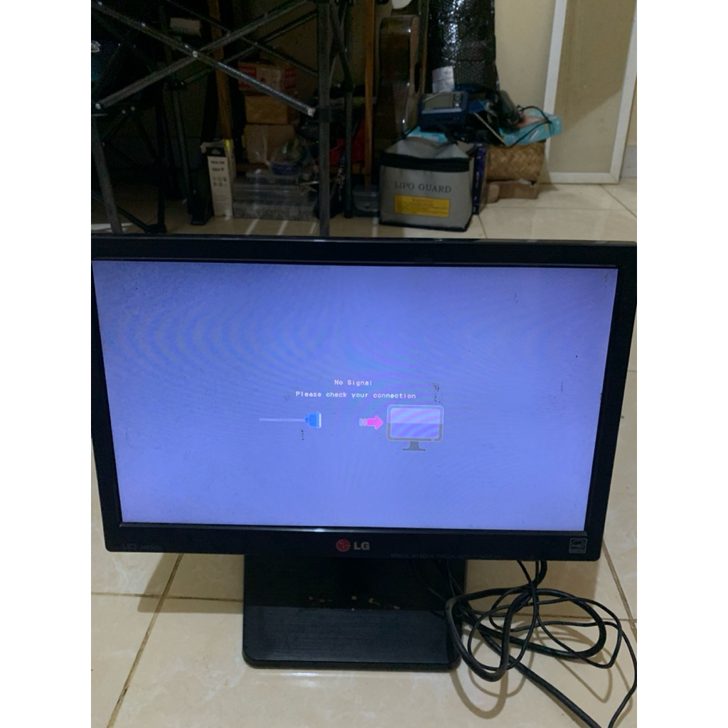 Dijual Monitor LG 16 inch LCD Mulus