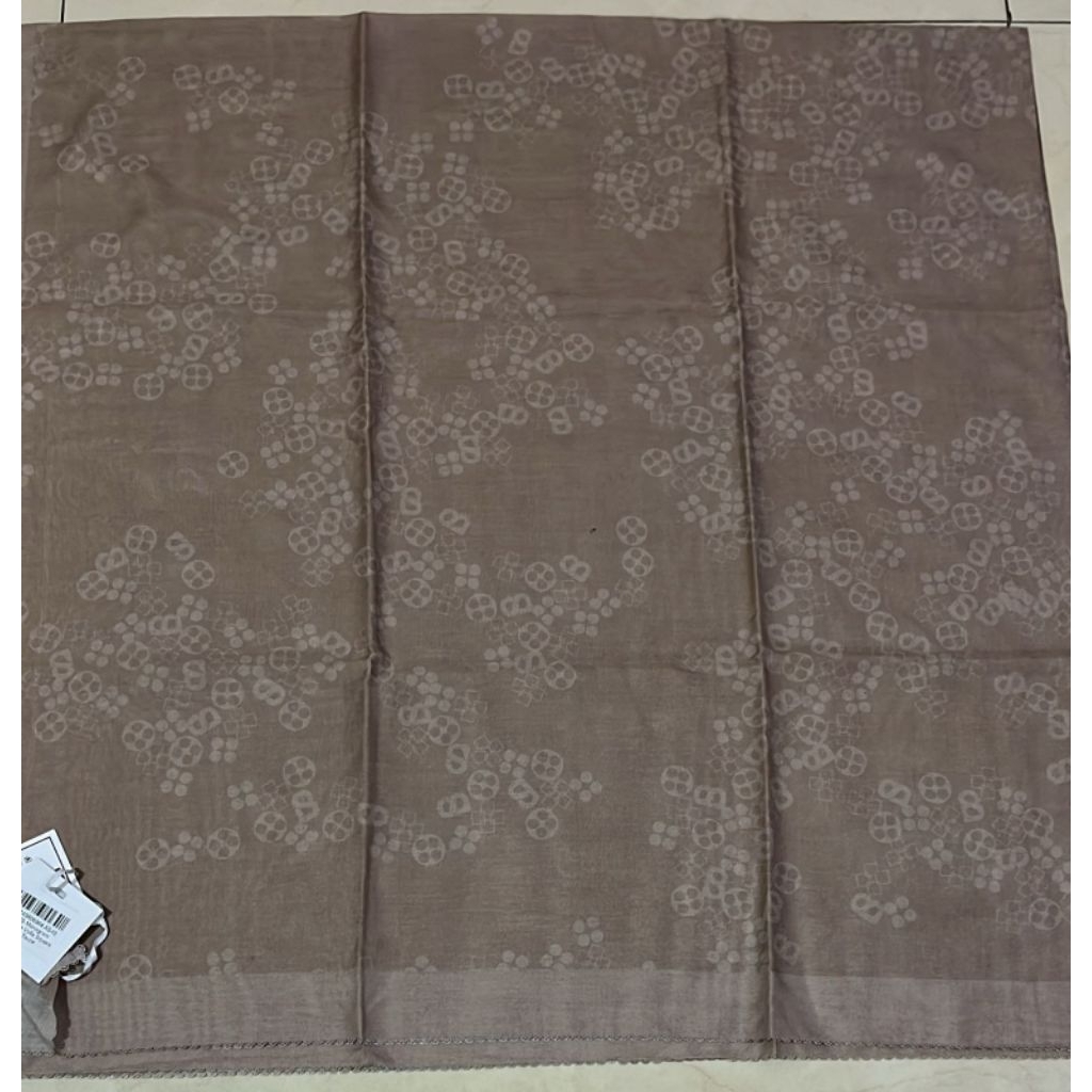 Buttonscarves monogram XL