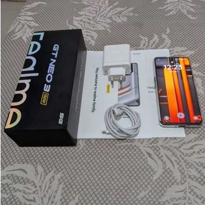 Realme GT Neo 3 5G Ram 12 GB Memory 256 GB Fullset Mulus Fungsi NoMinus Charger 150 watt